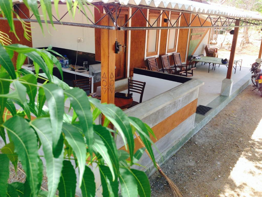 The Summer Corridor - Kataragama Ruang foto