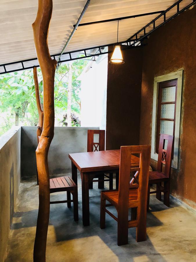The Summer Corridor - Kataragama Bagian luar foto